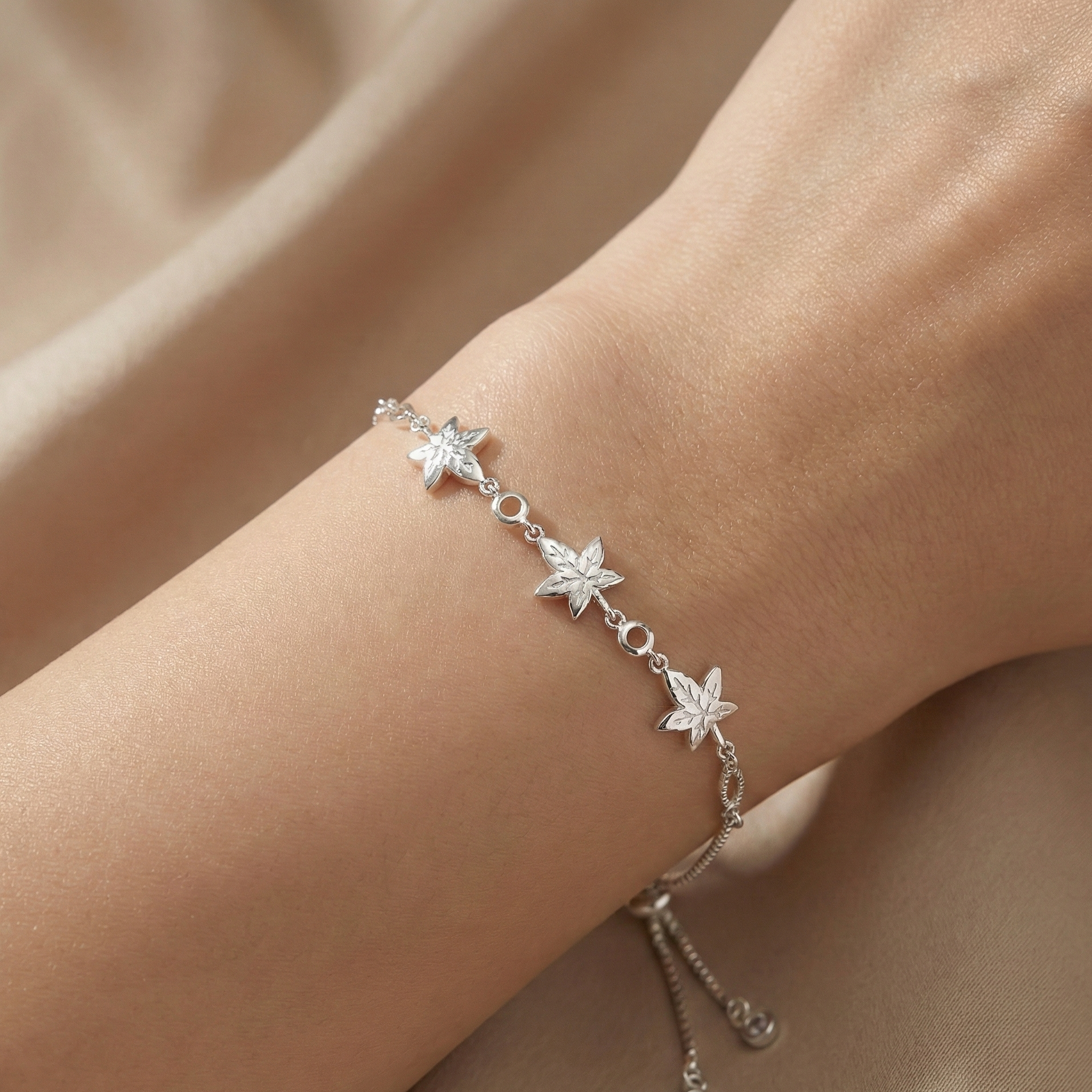Pallavi Sterling Silver Leaf Slider